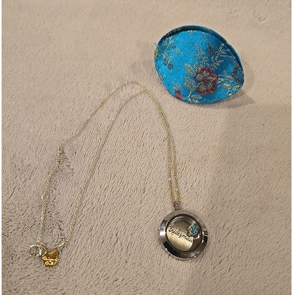 Origani Owl Silver Circle Locket Necklace With Bridesmaid Background And Blue...